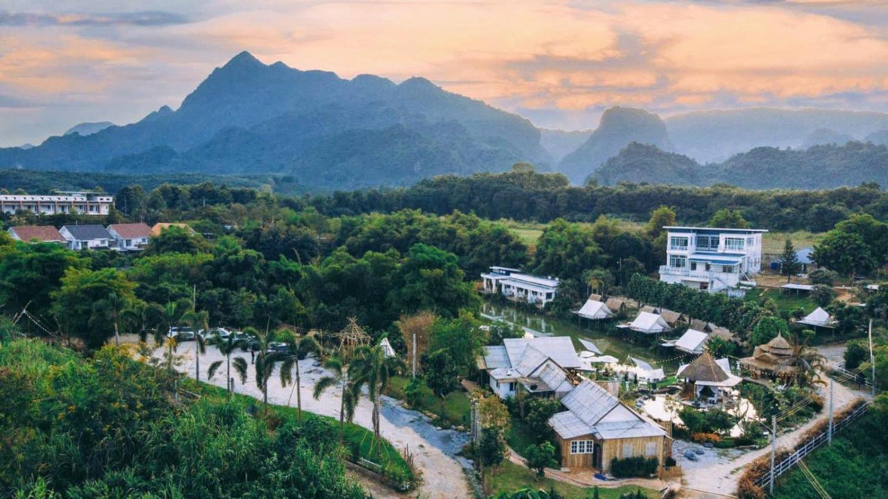 Nang Non Camping Ville นางนอนแค้มป์ปิ้งวิลล์ Mae Sai Eksteriør bilde