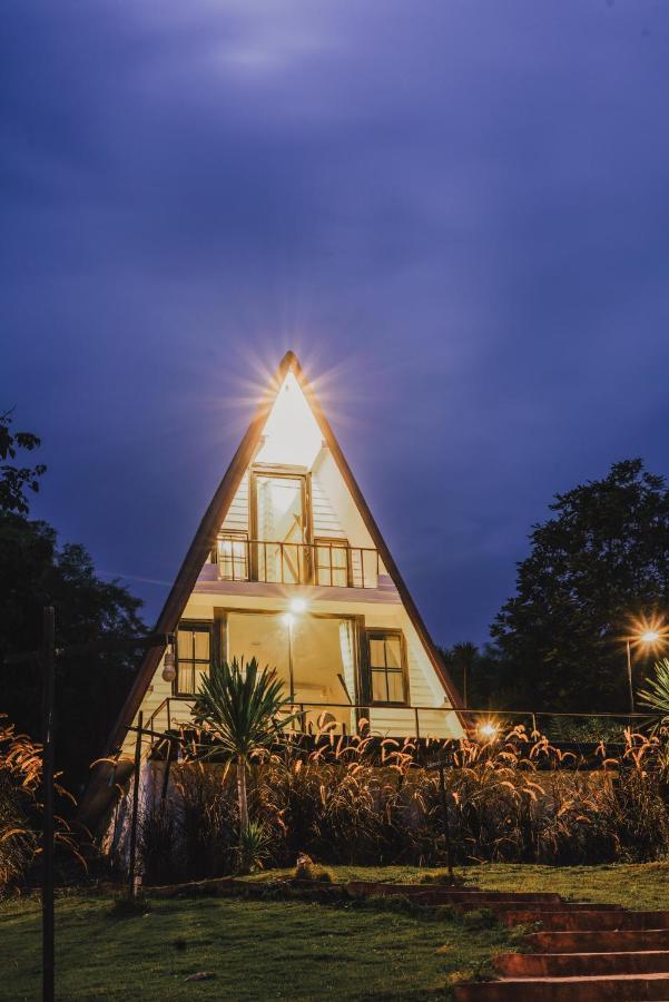 Nang Non Camping Ville นางนอนแค้มป์ปิ้งวิลล์ Mae Sai Eksteriør bilde