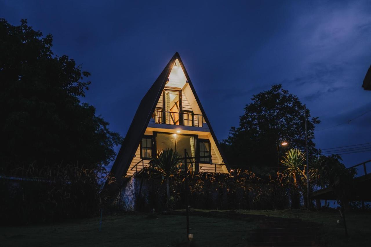 Nang Non Camping Ville นางนอนแค้มป์ปิ้งวิลล์ Mae Sai Eksteriør bilde